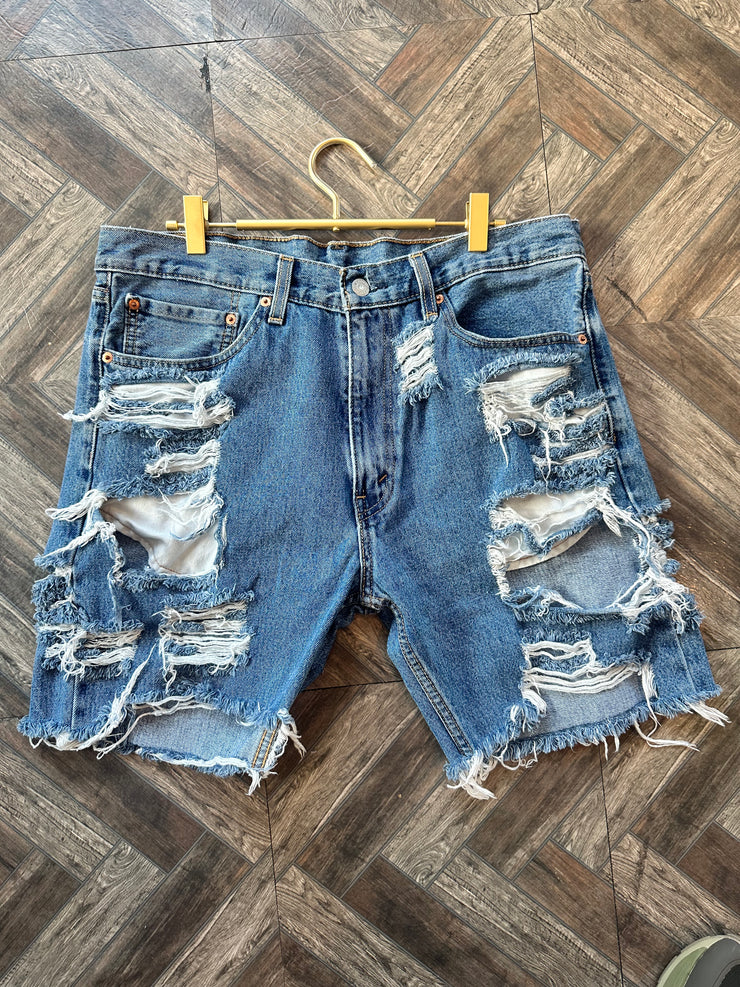 Savvy Shorts 36 (mid-thigh)